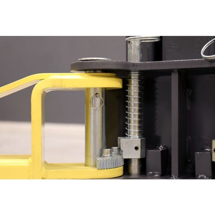 MaxJax M7K Portable Two-Post Car Lift 3175kg